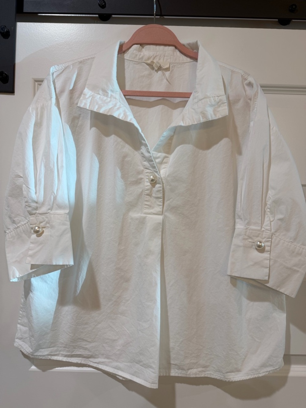entro White Button-Front Cotton Blouse with Pearl Cuff Detail